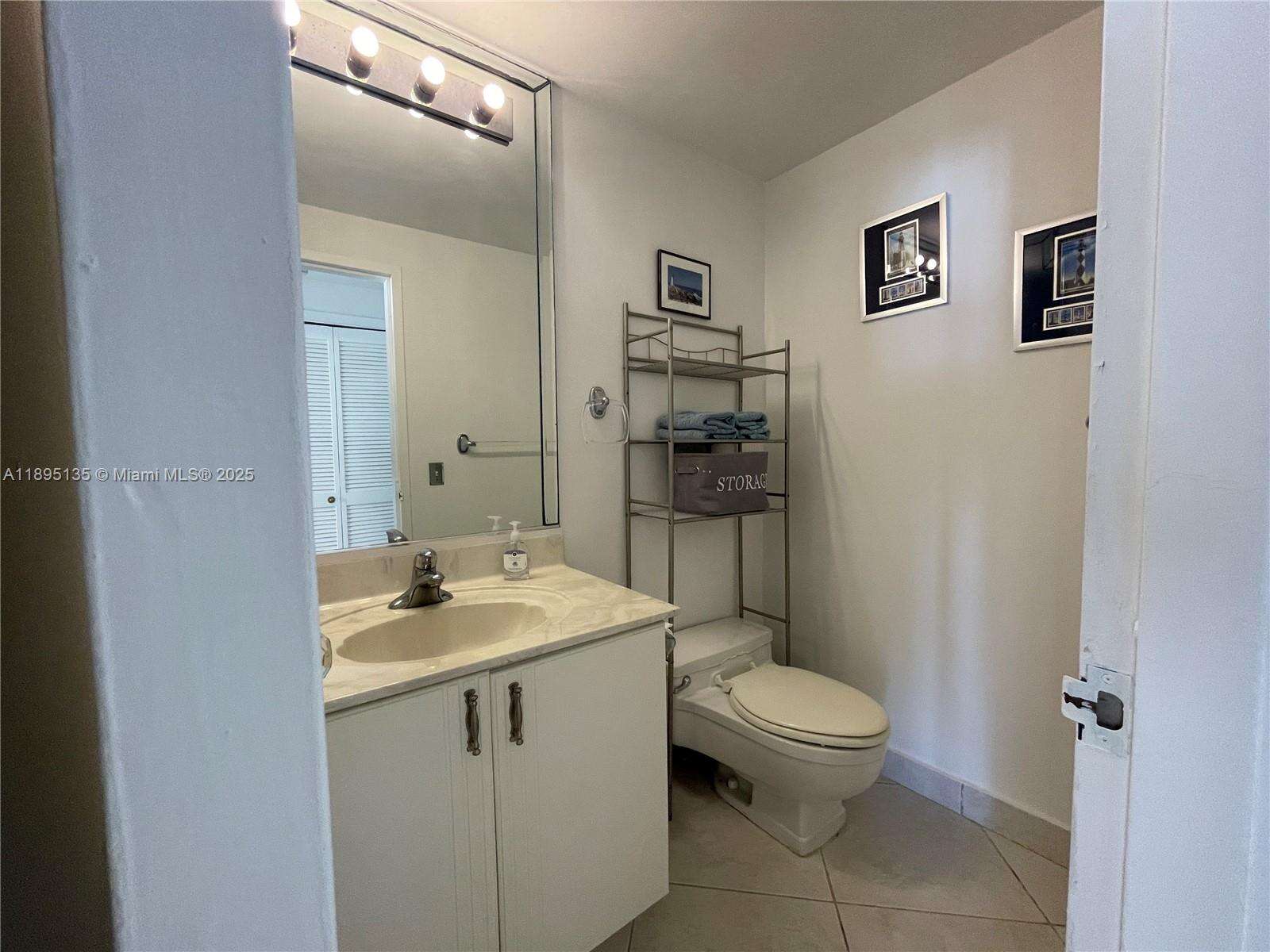 Alexander Towers at 3505 Ocean Dr, Hollywood, FL 33019 - For Rent photo 4
