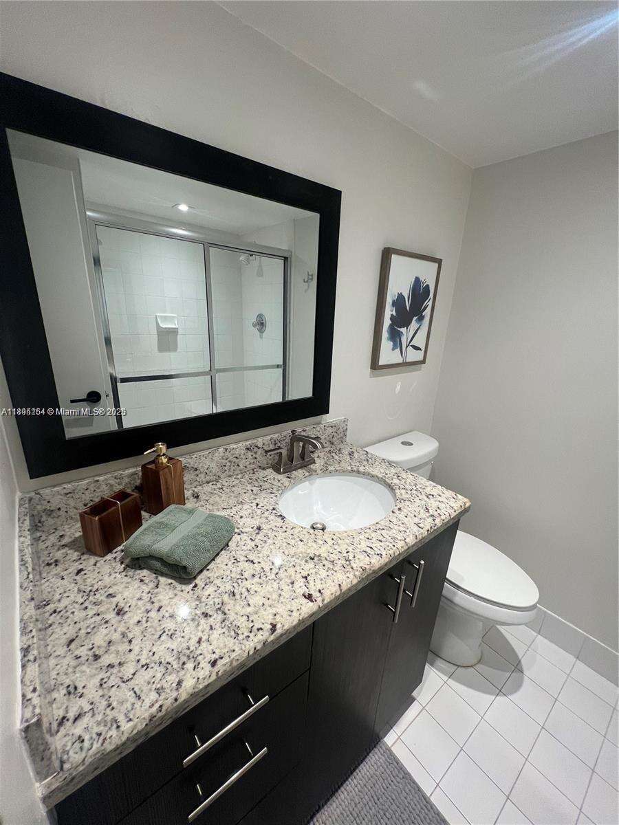 Seacoast 5151 at 5161 Collins Ave, Miami Beach, FL 33140 - For Rent photo 17