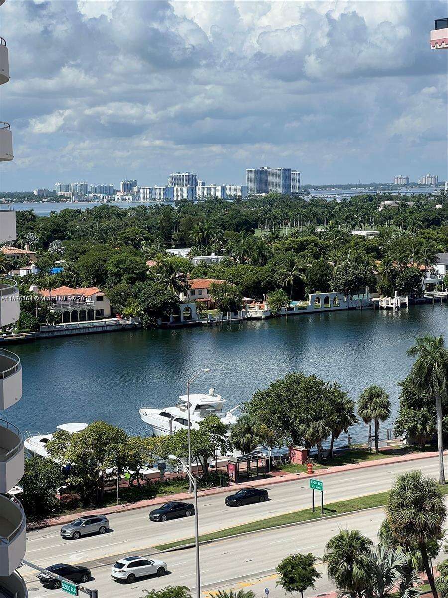 Seacoast 5151 at 5161 Collins Ave, Miami Beach, FL 33140 - For Rent photo 10