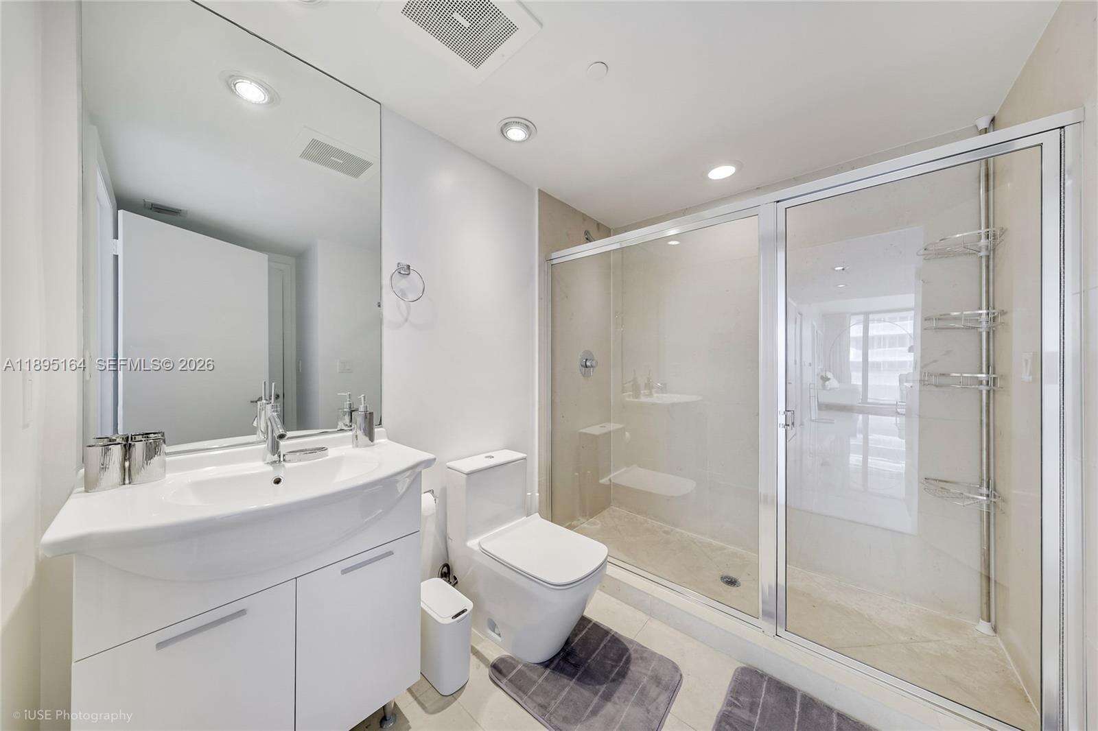 Icon Brickell 2 at 495 Brickell Ave, Miami, FL 33131 - For Rent photo 18