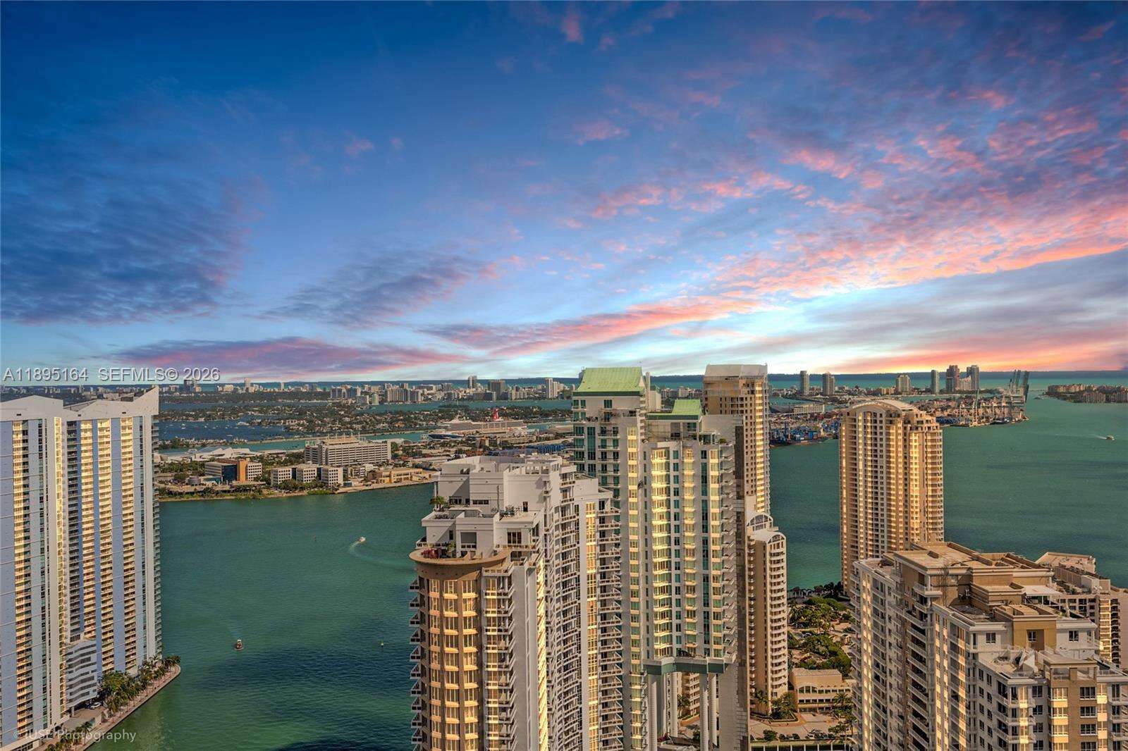 Icon Brickell 2 at 495 Brickell Ave, Miami, FL 33131 - For Rent photo 25