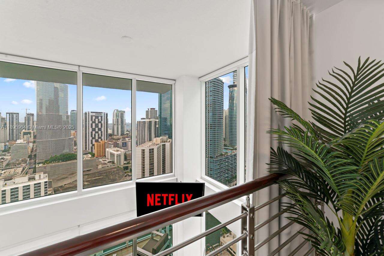 Brickell On The River at 41 5 St, Miami, FL 33131 - For Rent photo 15
