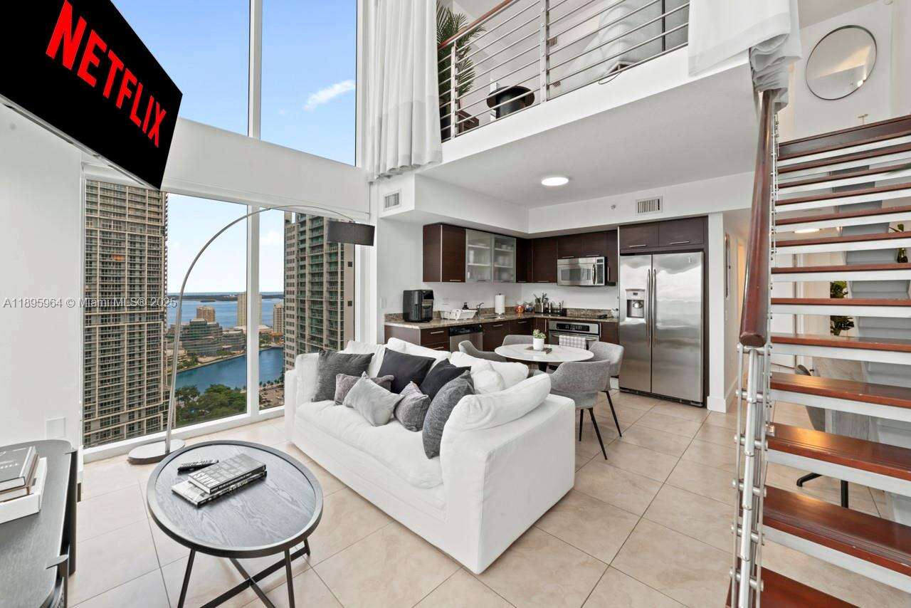 Brickell On The River at 41 5 St, Miami, FL 33131 - For Rent photo 3