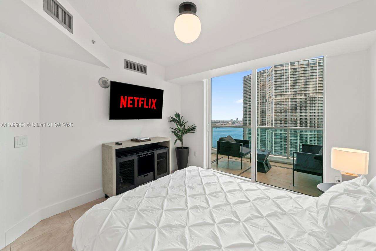 Brickell On The River at 41 5 St, Miami, FL 33131 - For Rent photo 21