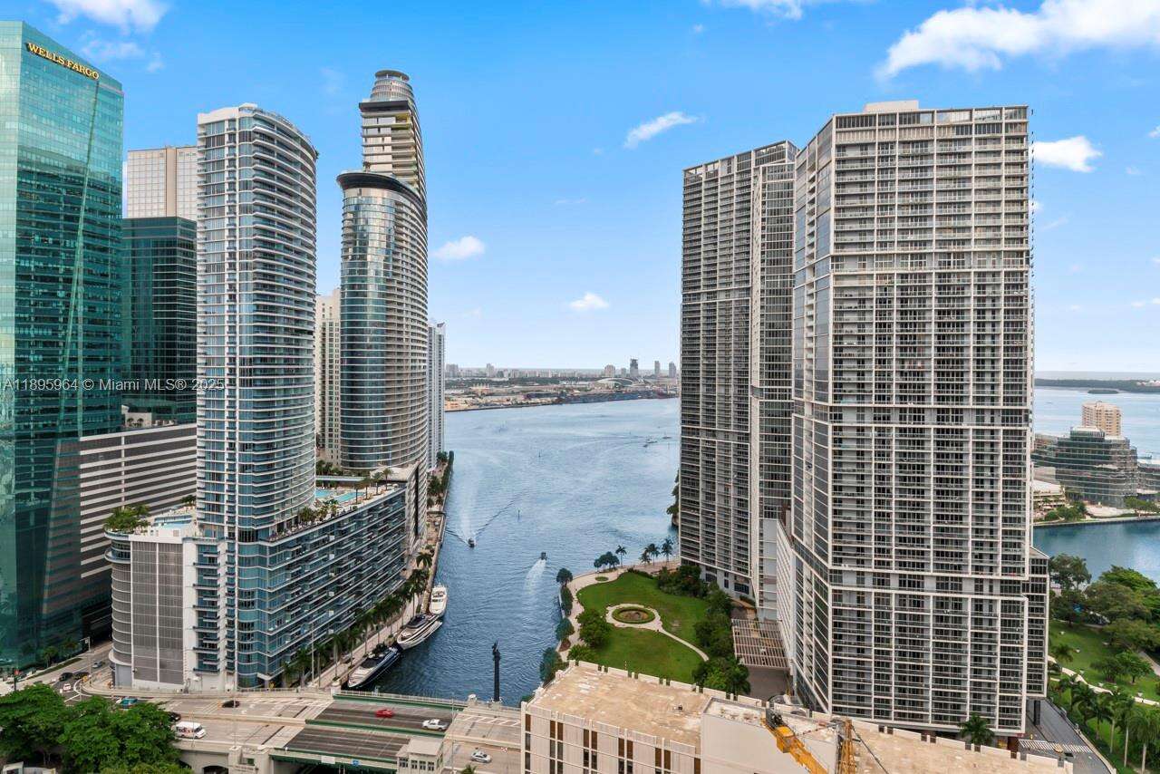 Brickell On The River at 41 5 St, Miami, FL 33131 - For Rent photo 8