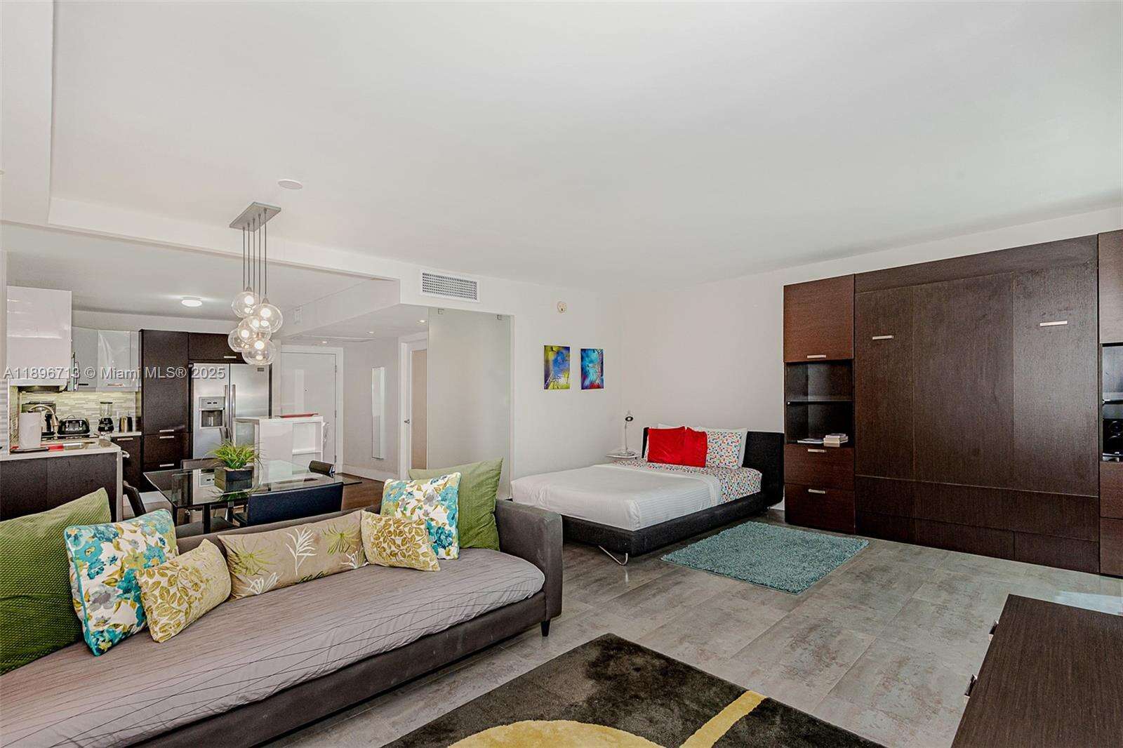 Roney Palace at 2301 Collins Ave, Miami Beach, FL 33139 - For Rent photo 11