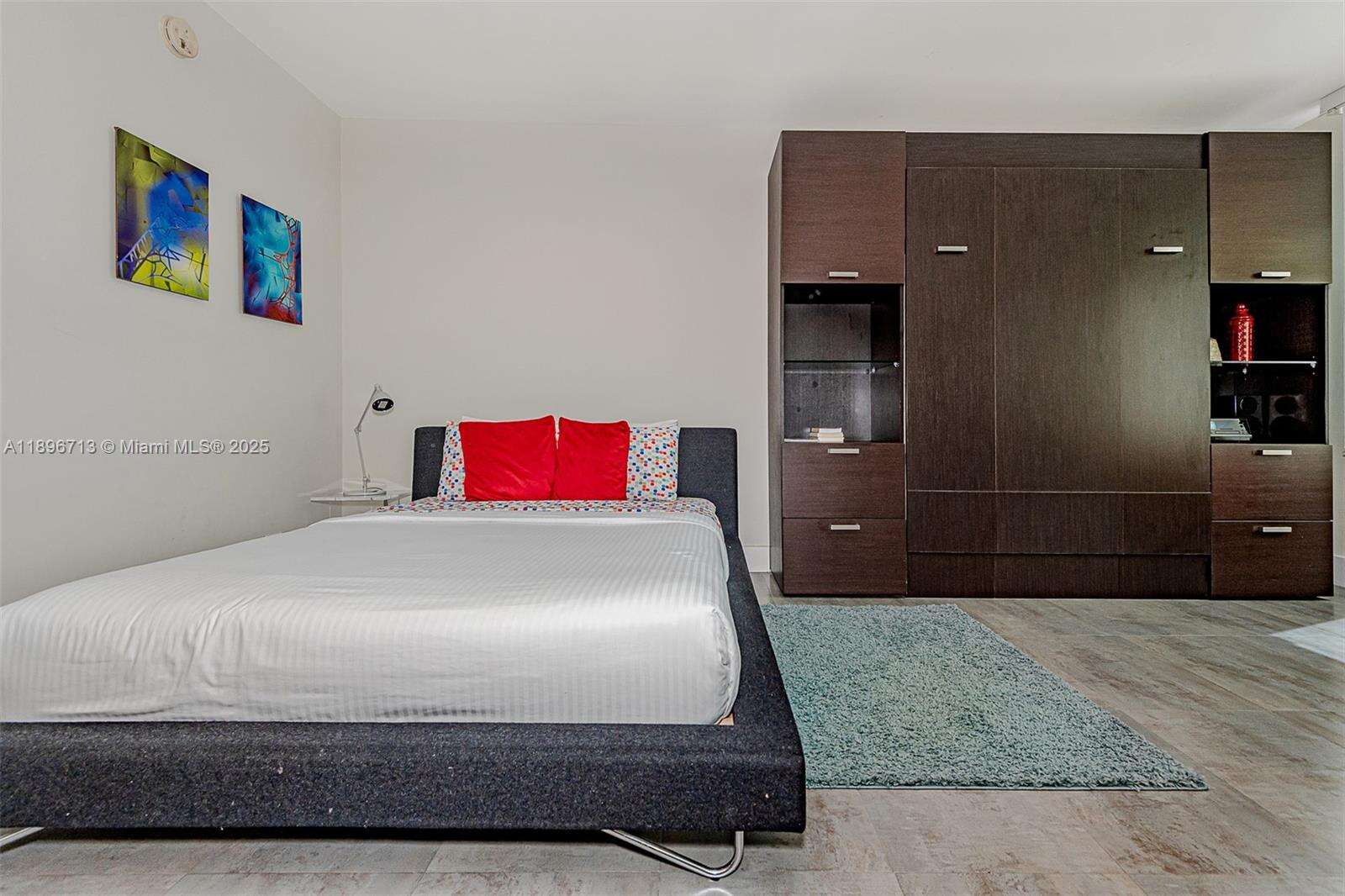 Roney Palace at 2301 Collins Ave, Miami Beach, FL 33139 - For Rent photo 12