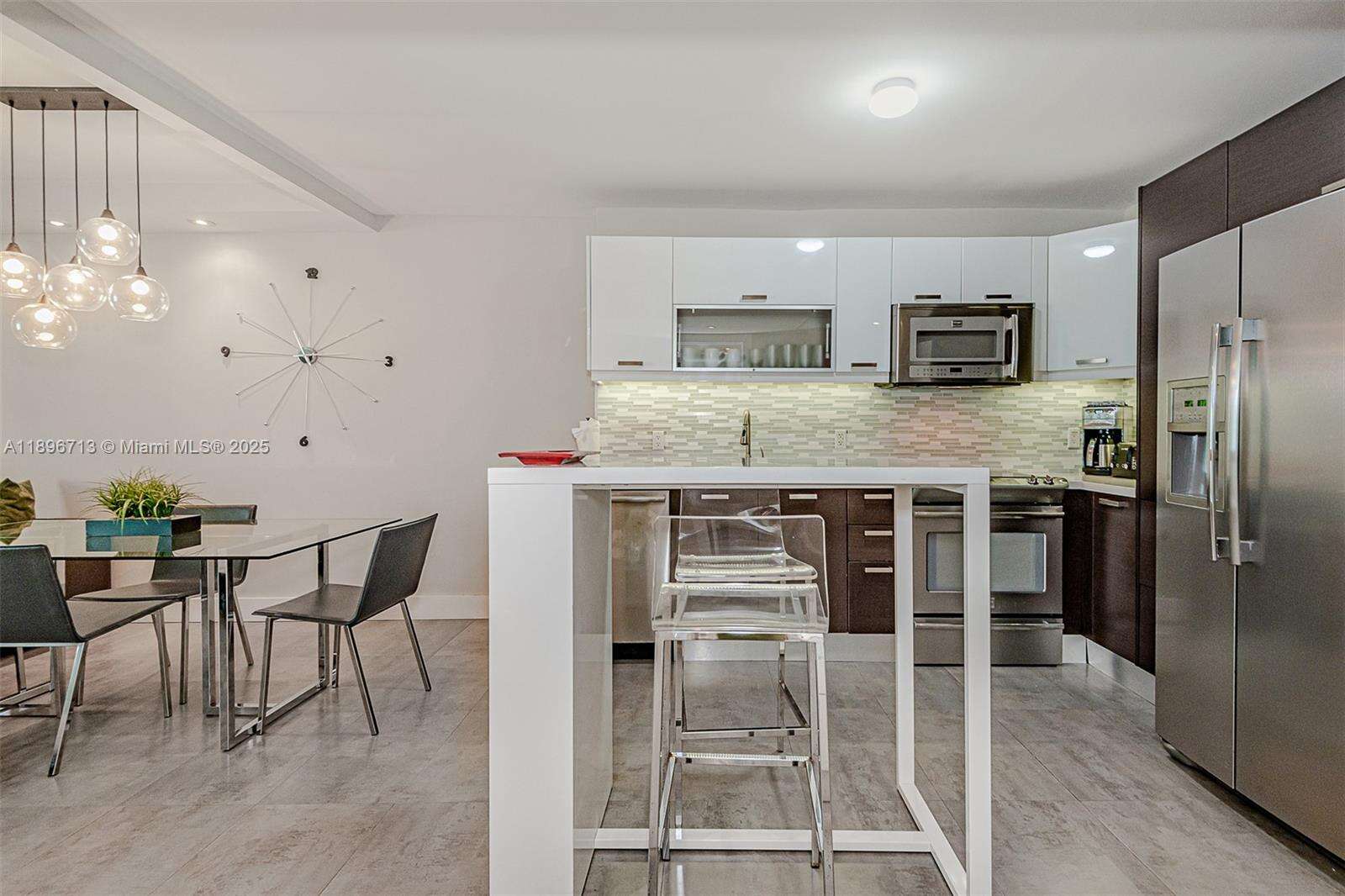 Roney Palace at 2301 Collins Ave, Miami Beach, FL 33139 - For Rent photo 21