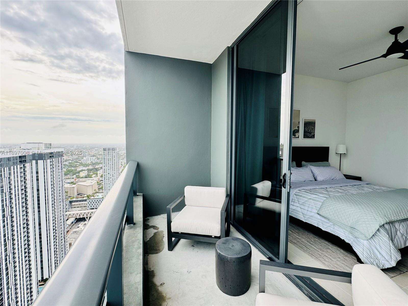 Natiivo | Gale Miami at 159 6 St, Miami, FL 33132 - For Rent photo 28