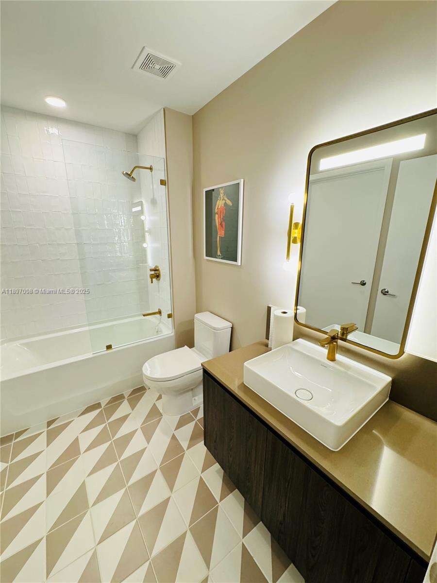 Natiivo | Gale Miami at 159 6 St, Miami, FL 33132 - For Rent photo 31