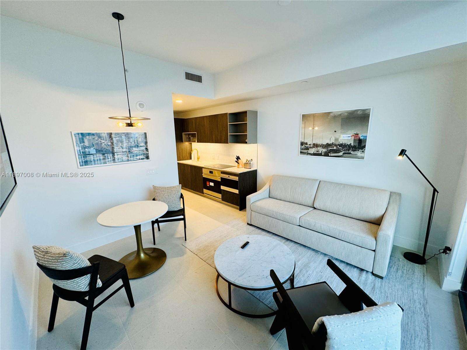 Natiivo | Gale Miami at 159 6 St, Miami, FL 33132 - For Rent photo 7