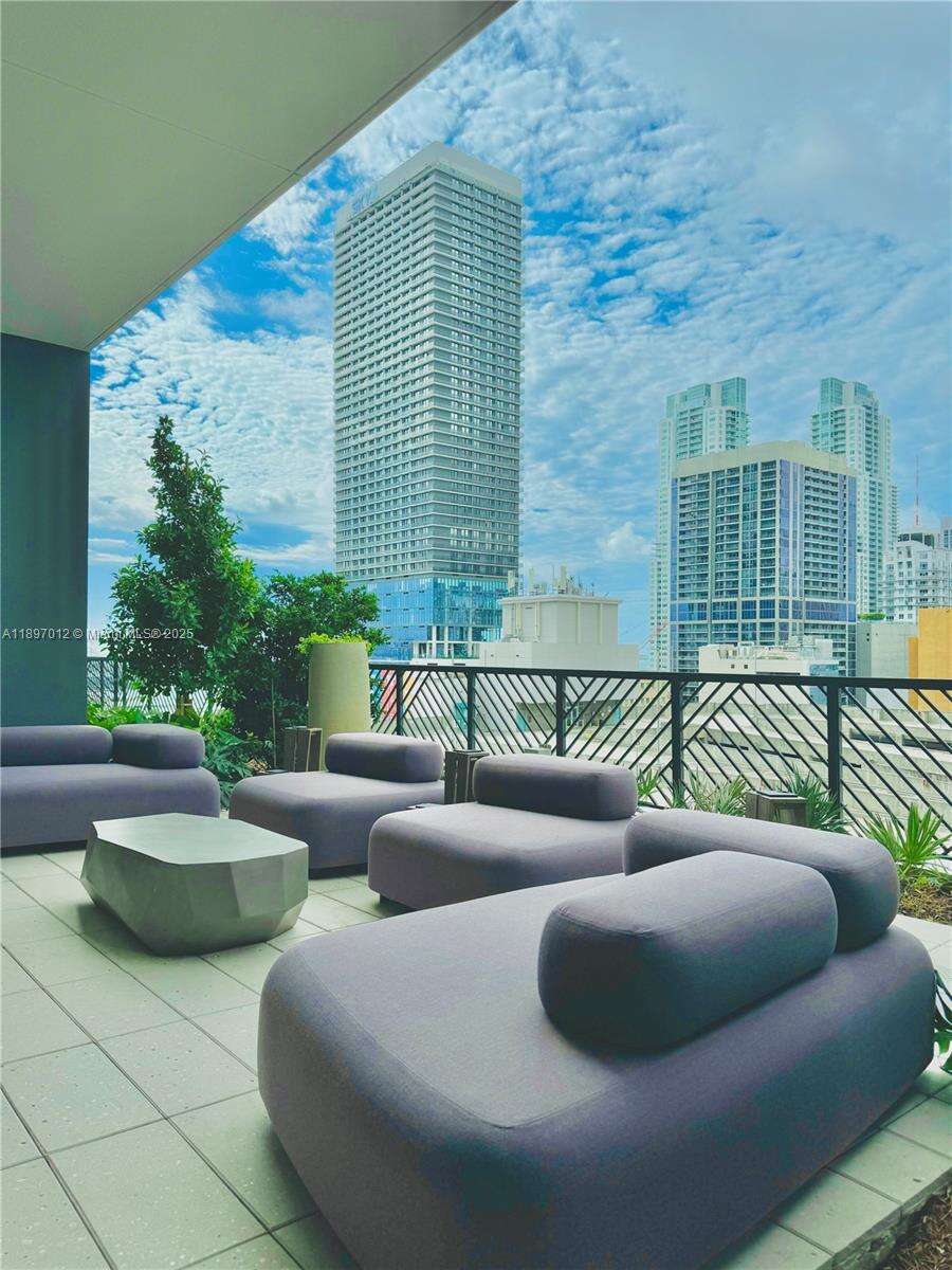 Natiivo | Gale Miami at 159 6 St, Miami, FL 33132 - For Rent photo 50