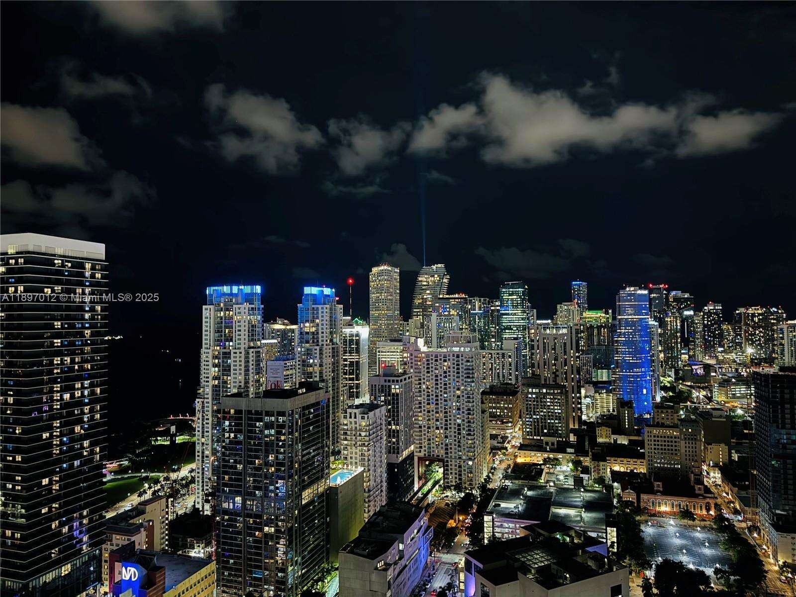 Natiivo | Gale Miami at 159 6 St, Miami, FL 33132 - For Rent photo 59