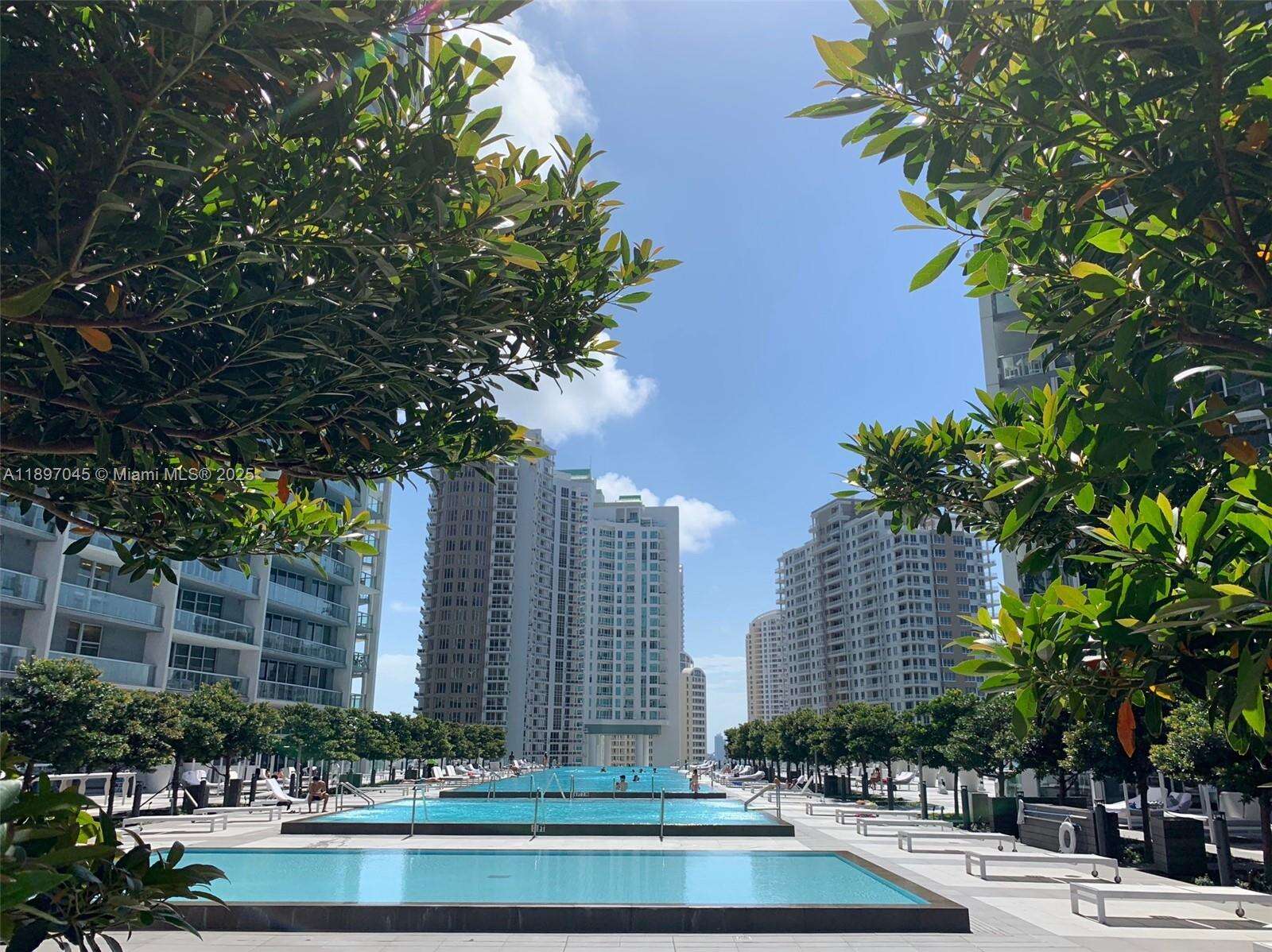 Icon Brickell 3 at 485 Brickell Ave, Miami, FL 33131 - For Rent photo 2