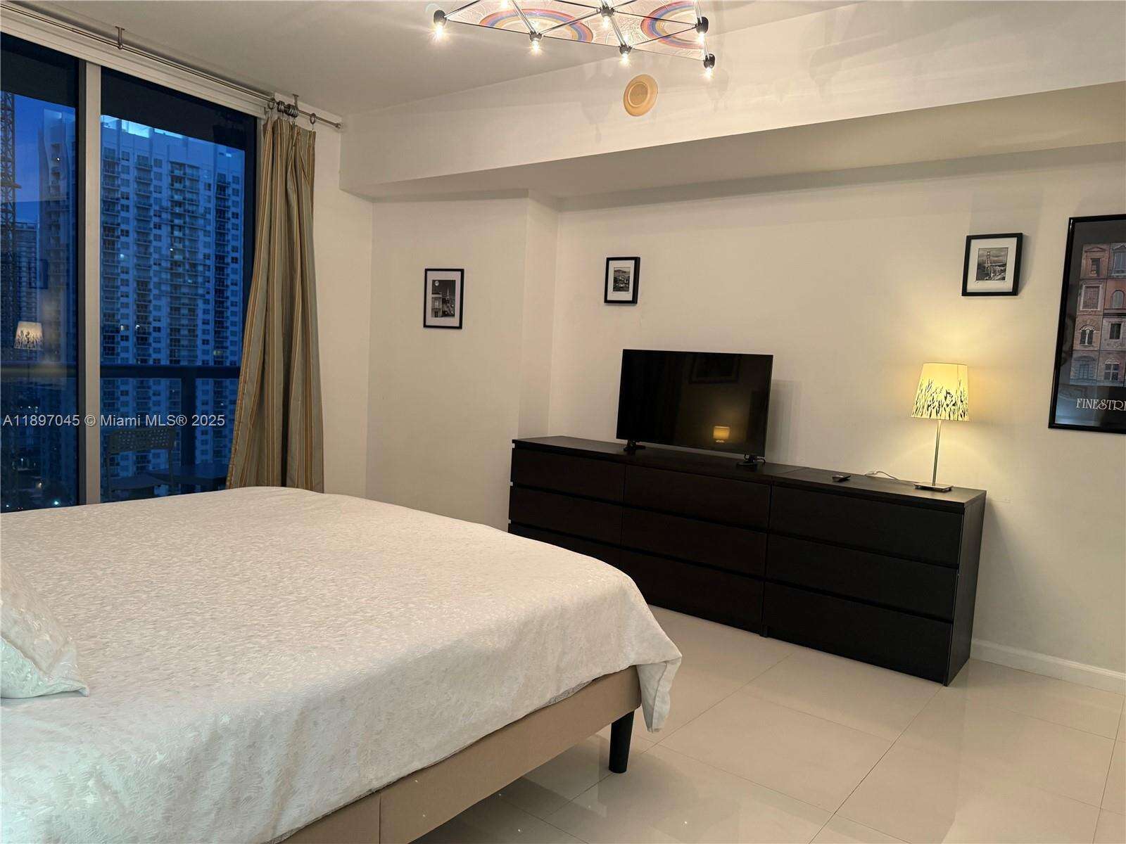 Icon Brickell 3 at 485 Brickell Ave, Miami, FL 33131 - For Rent photo 16