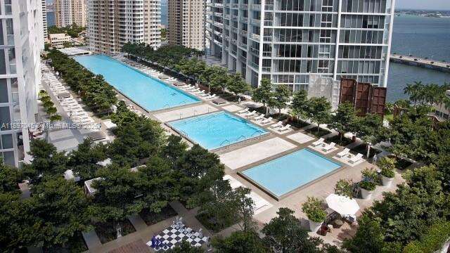 Icon Brickell 3 at 485 Brickell Ave, Miami, FL 33131 - For Rent photo 3