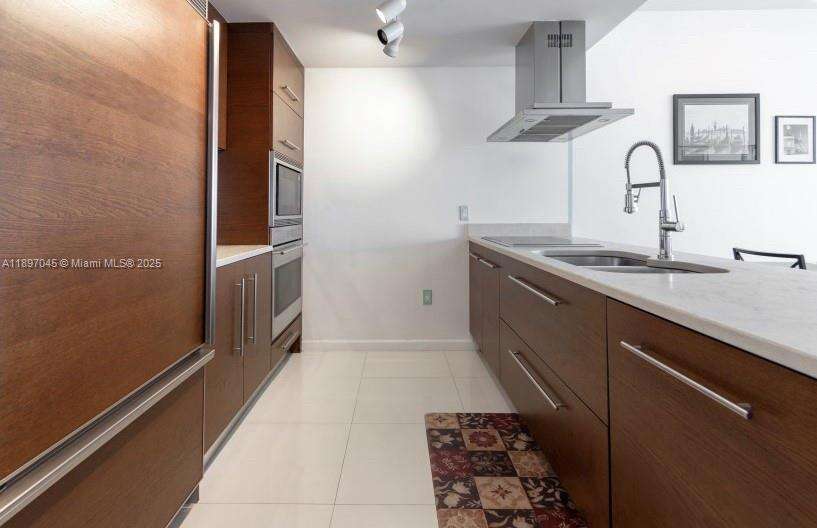 Icon Brickell 3 at 485 Brickell Ave, Miami, FL 33131 - For Rent photo 9