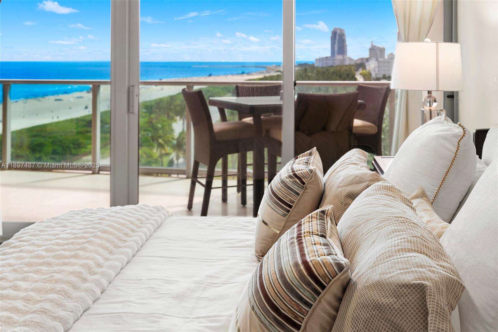 Il Villaggio at 1455 Ocean Dr, Miami Beach, FL 33139 - For Rent photo 21