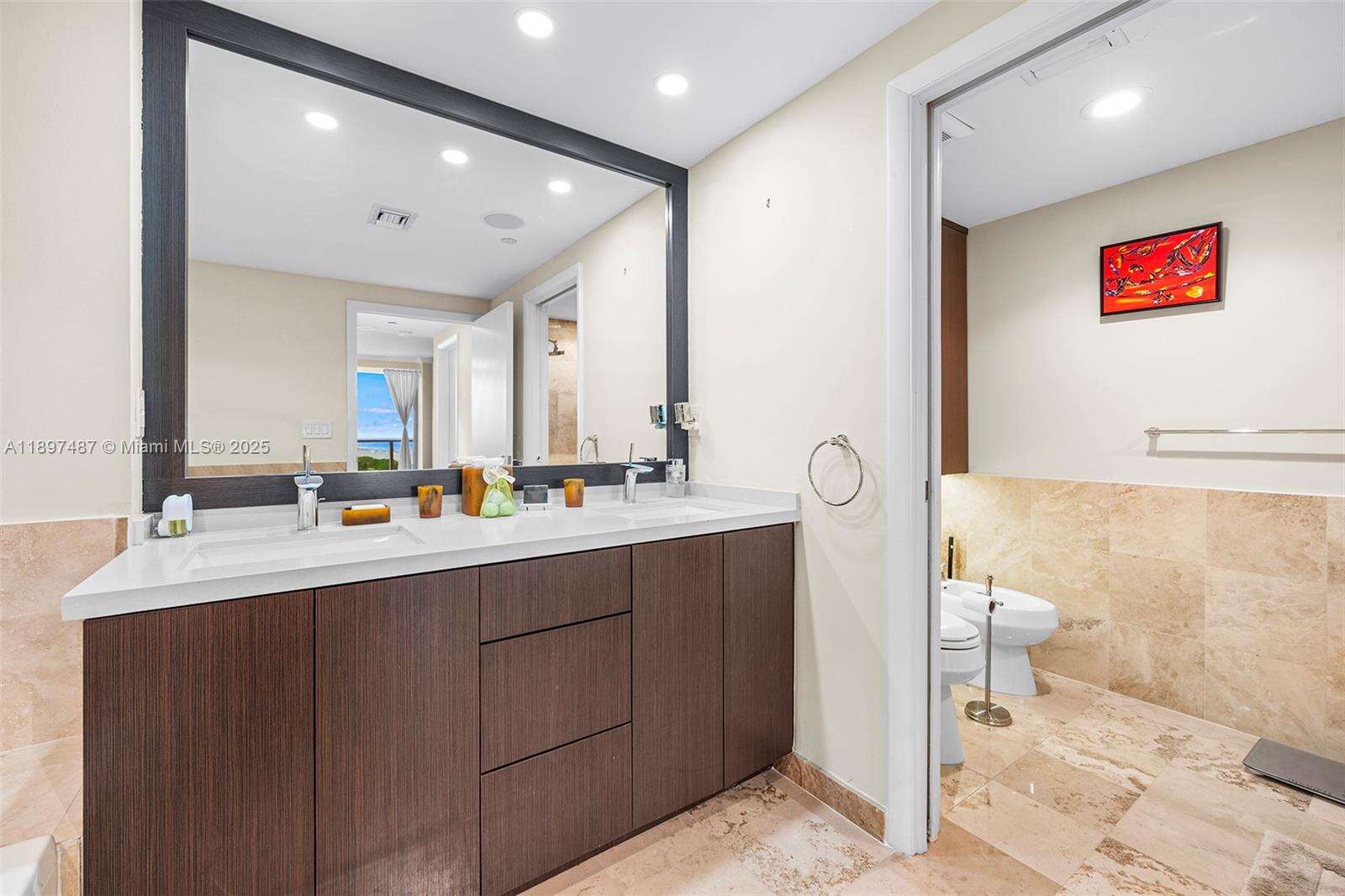 Il Villaggio at 1455 Ocean Dr, Miami Beach, FL 33139 - For Rent photo 23