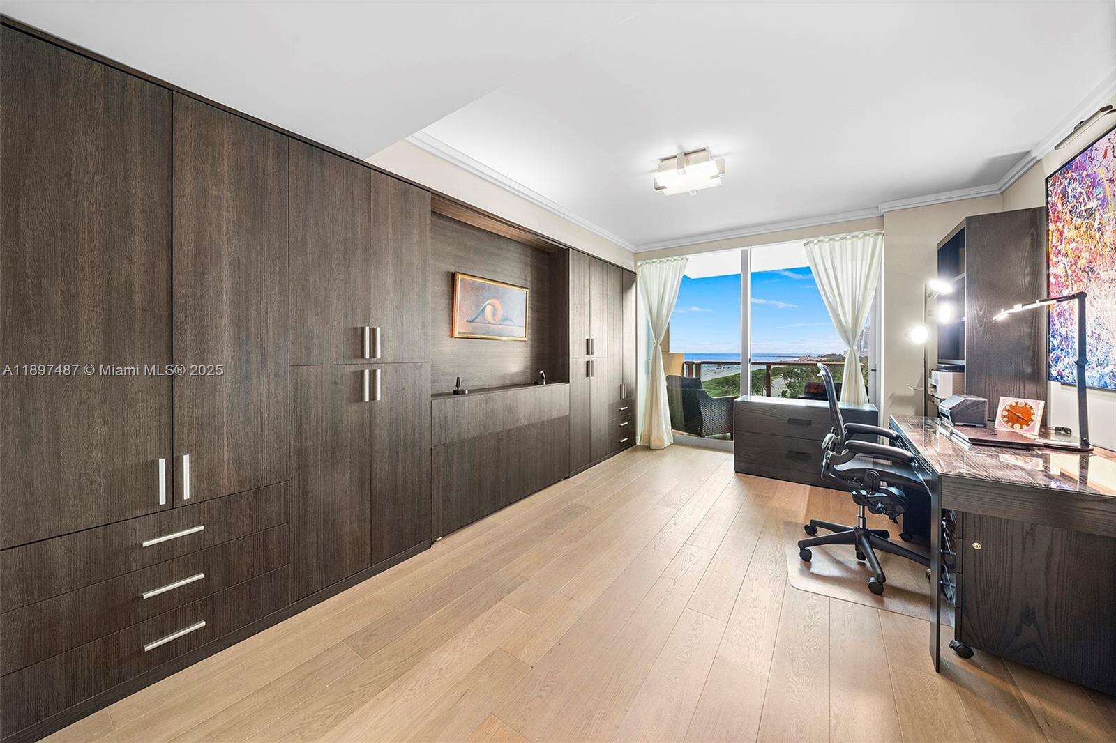Il Villaggio at 1455 Ocean Dr, Miami Beach, FL 33139 - For Rent photo 25