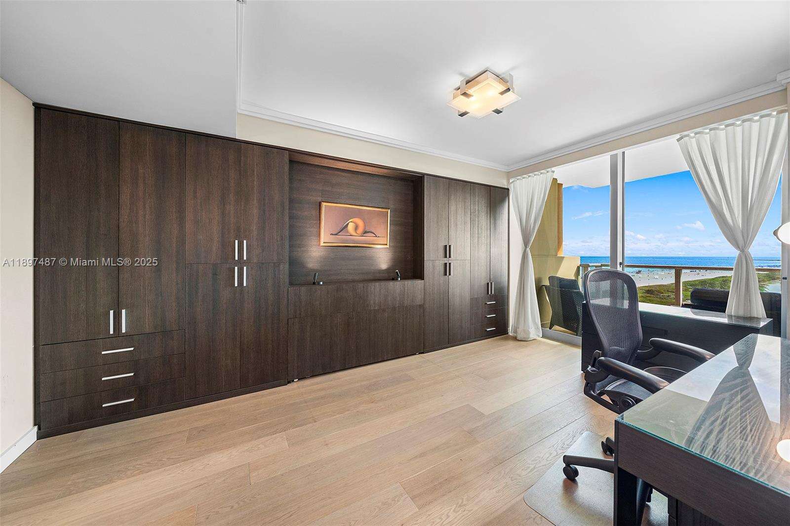 Il Villaggio at 1455 Ocean Dr, Miami Beach, FL 33139 - For Rent photo 27