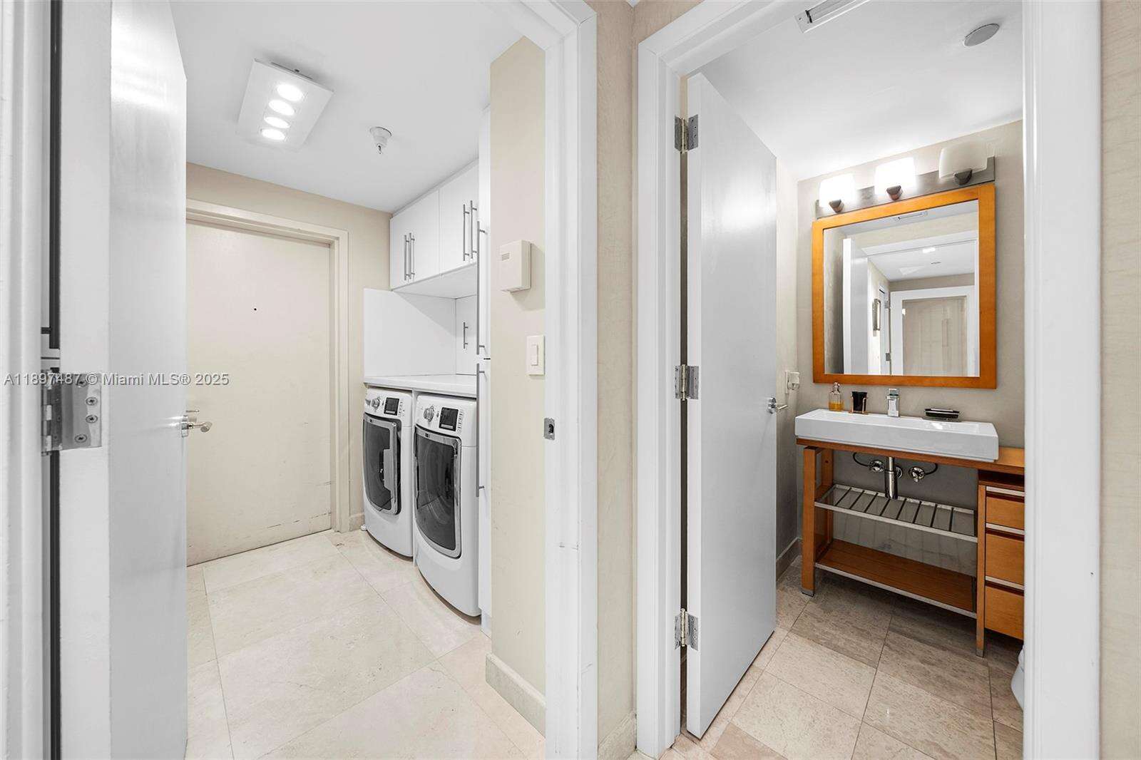 Il Villaggio at 1455 Ocean Dr, Miami Beach, FL 33139 - For Rent photo 32