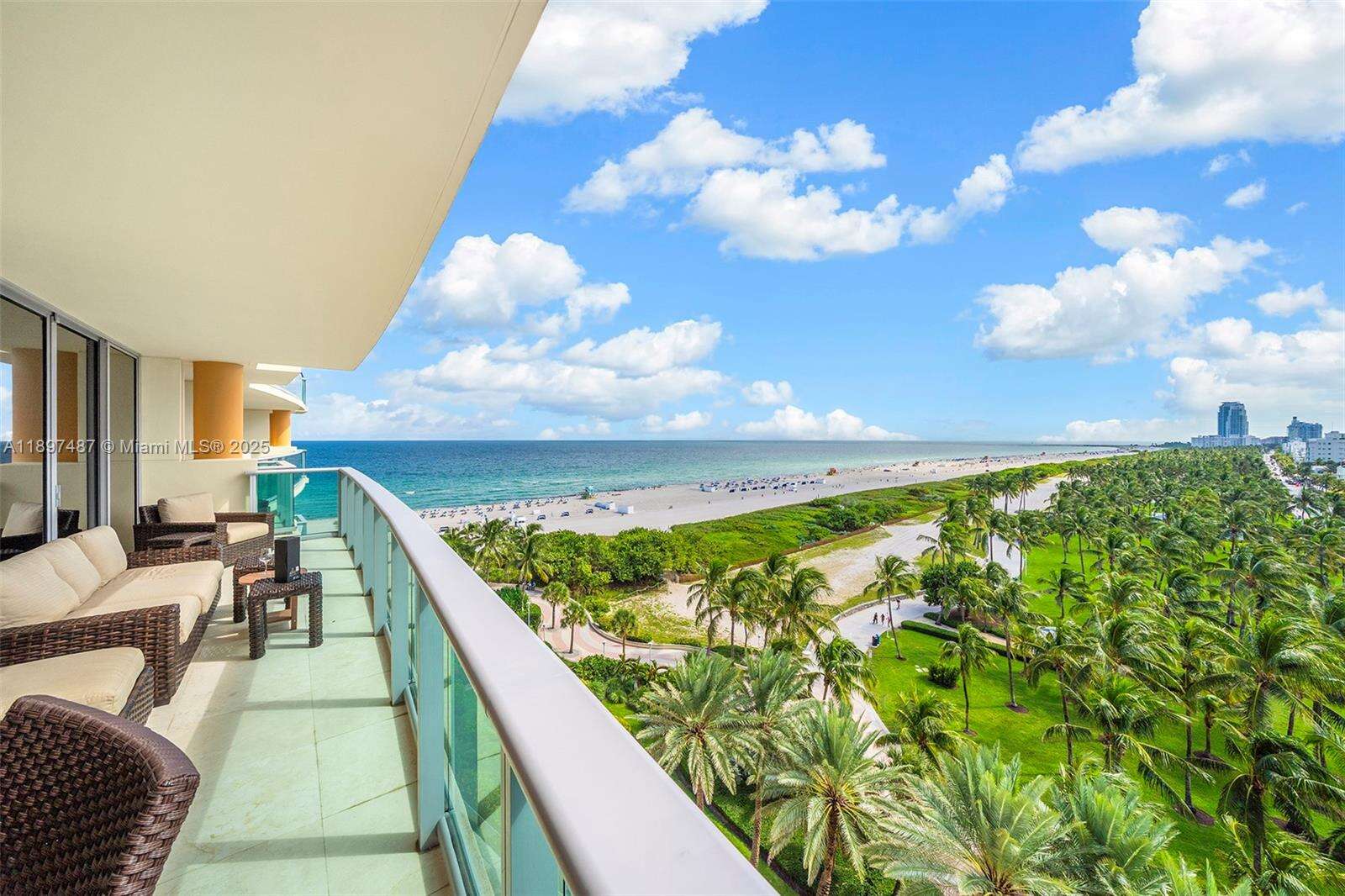 Il Villaggio at 1455 Ocean Dr, Miami Beach, FL 33139 - For Rent photo 37