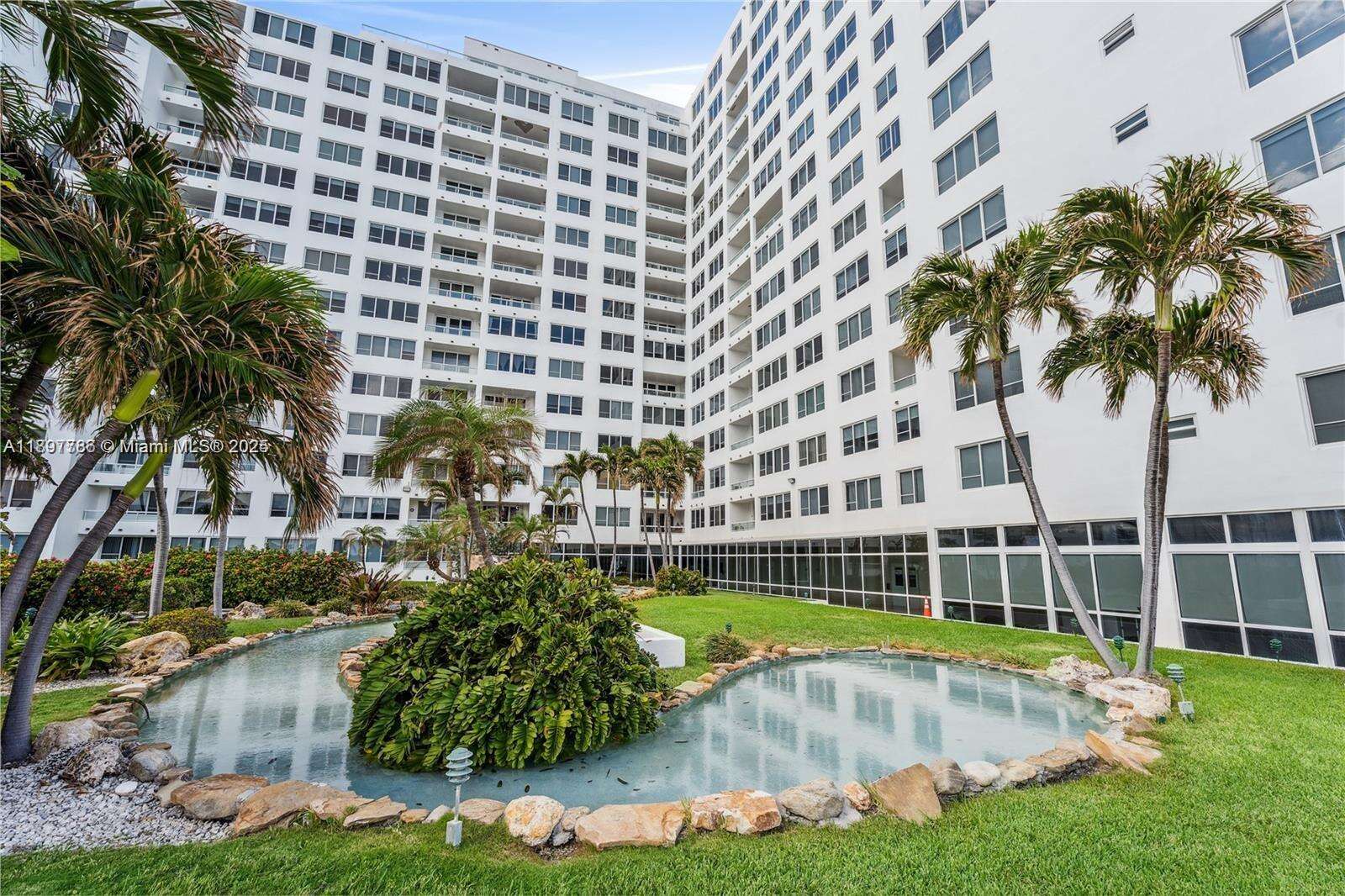 The Carriage Club North at 5005 Collins Ave, Miami Beach, FL 33140 - For Rent photo 20