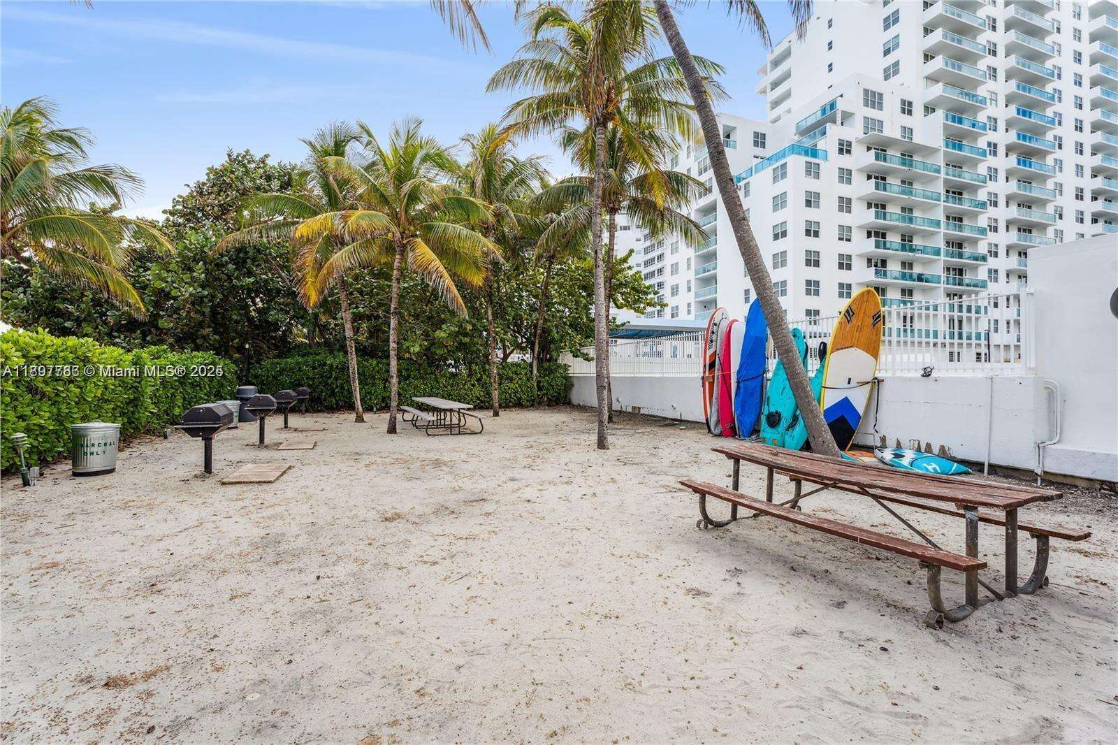 The Carriage Club North at 5005 Collins Ave, Miami Beach, FL 33140 - For Rent photo 26