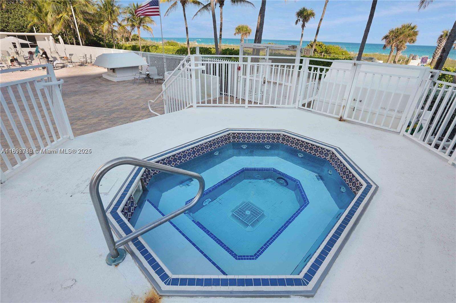 The Carriage Club North at 5005 Collins Ave, Miami Beach, FL 33140 - For Rent photo 35