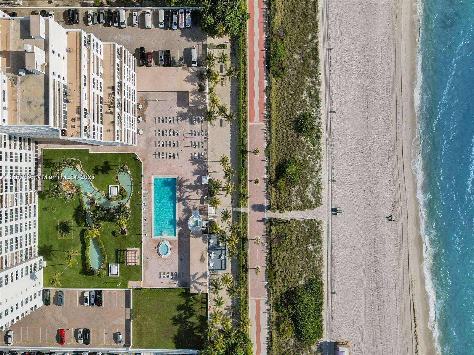 The Carriage Club North at 5005 Collins Ave, Miami Beach, FL 33140 - For Rent photo 42