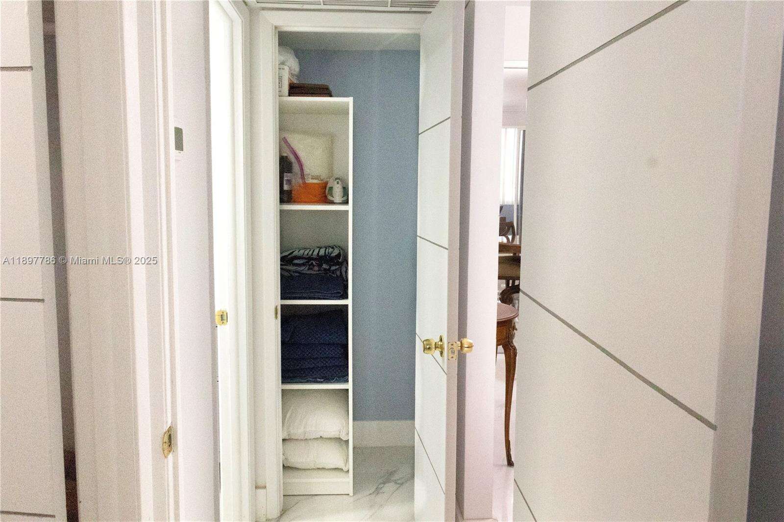 The Carriage Club North at 5005 Collins Ave, Miami Beach, FL 33140 - For Rent photo 9