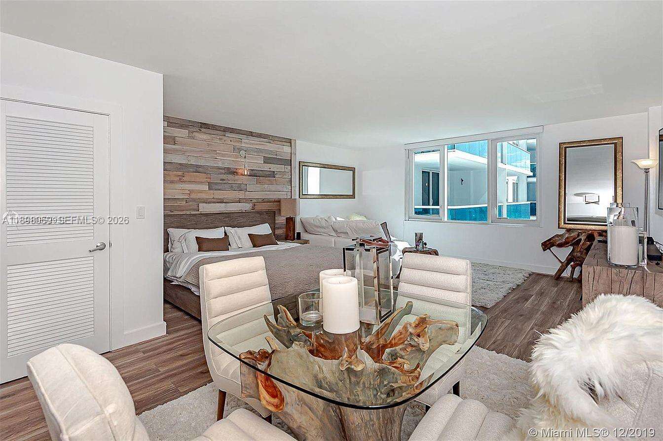 Roney Palace at 2301 Collins Ave, Miami Beach, FL 33139 - For Rent photo 2