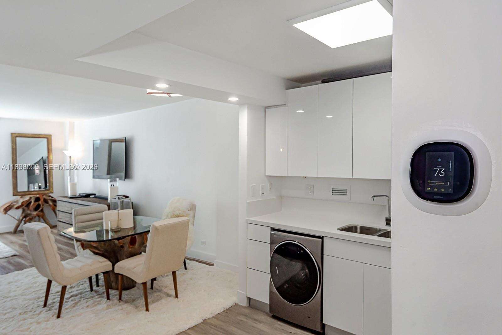 Roney Palace at 2301 Collins Ave, Miami Beach, FL 33139 - For Rent photo 8