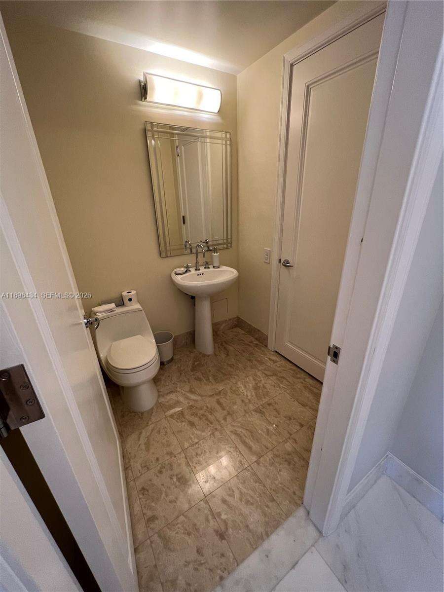 Four Seasons Residences at 1435 Brickell Ave, Miami, FL 33131 - For Rent photo 11