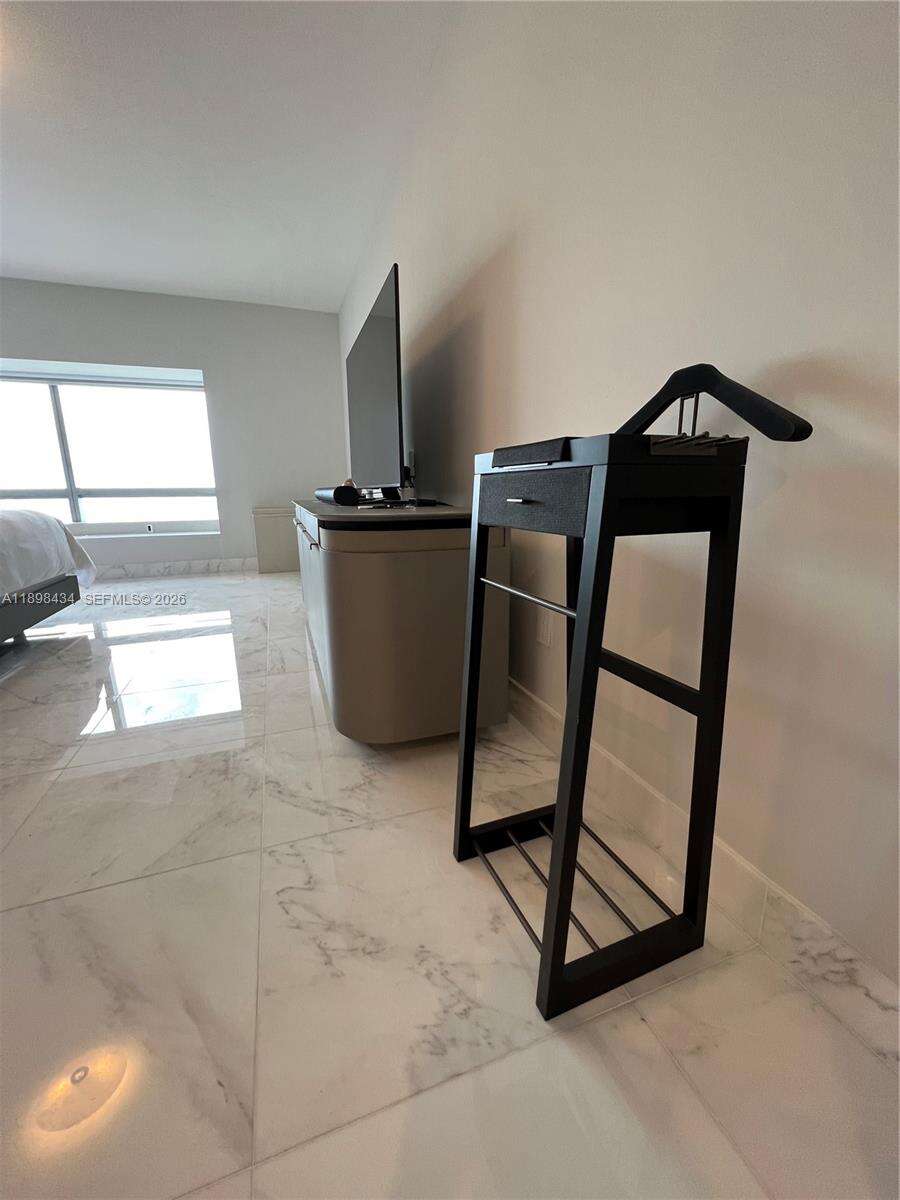 Four Seasons Residences at 1435 Brickell Ave, Miami, FL 33131 - For Rent photo 16