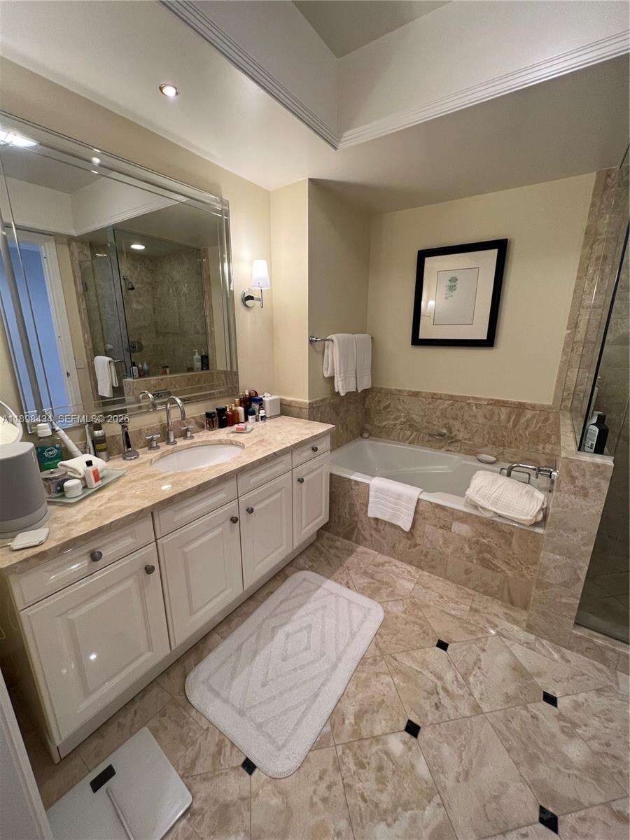 Four Seasons Residences at 1435 Brickell Ave, Miami, FL 33131 - For Rent photo 26