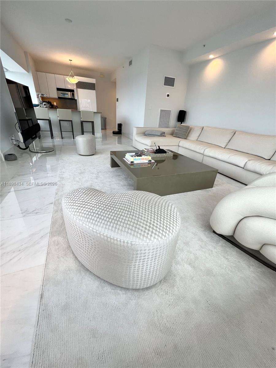 Four Seasons Residences at 1435 Brickell Ave, Miami, FL 33131 - For Rent photo 4