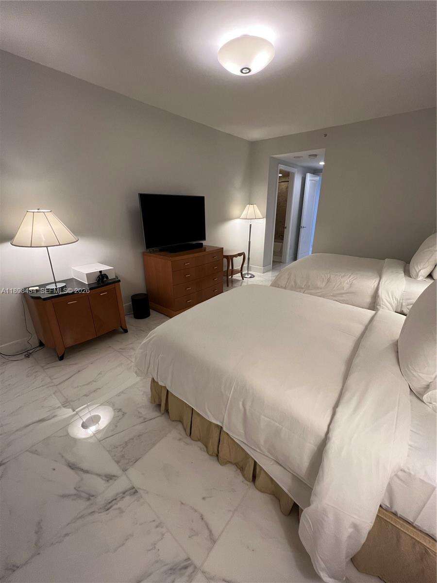 Four Seasons Residences at 1435 Brickell Ave, Miami, FL 33131 - For Rent photo 37