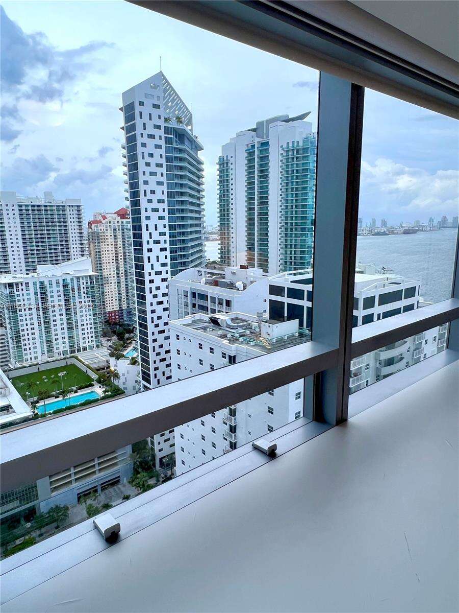 Four Seasons Residences at 1435 Brickell Ave, Miami, FL 33131 - For Rent photo 42