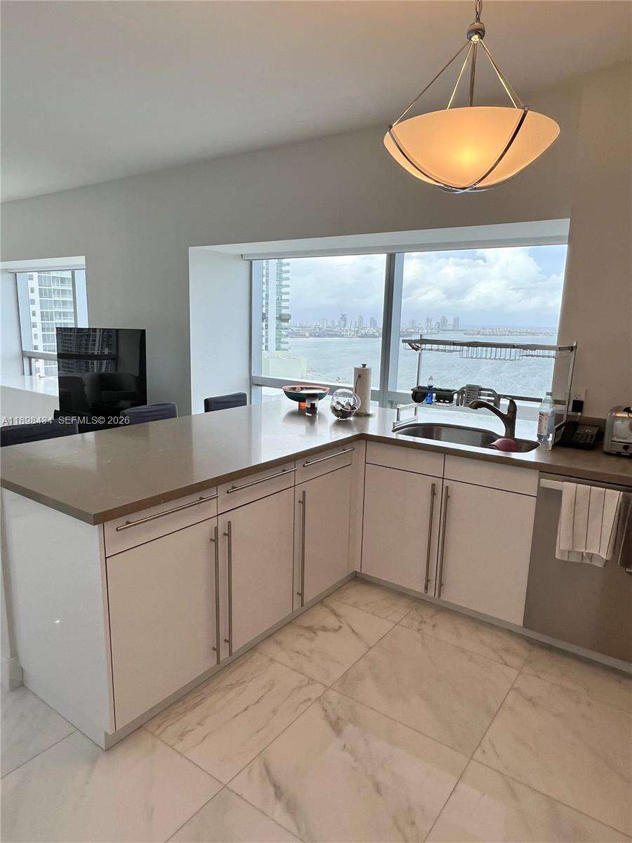 Four Seasons Residences at 1435 Brickell Ave, Miami, FL 33131 - For Rent photo 46