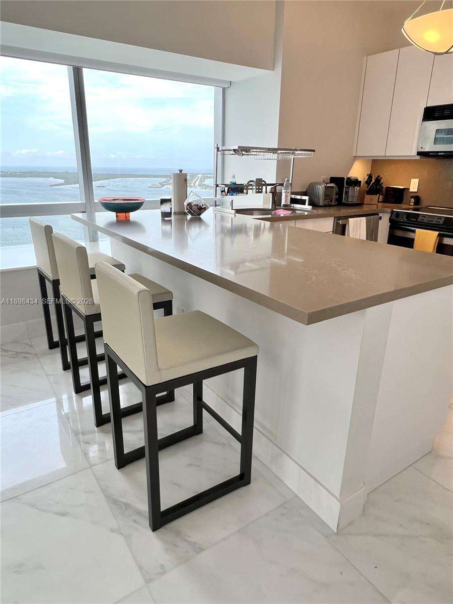 Four Seasons Residences at 1435 Brickell Ave, Miami, FL 33131 - For Rent photo 47
