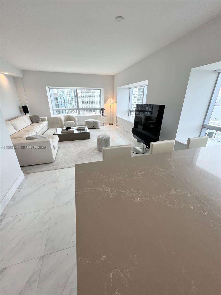 Four Seasons Residences at 1435 Brickell Ave, Miami, FL 33131 - For Rent photo 57