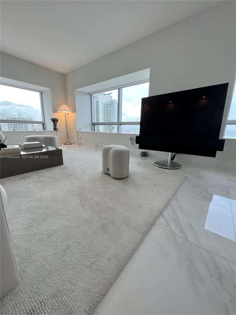 Four Seasons Residences at 1435 Brickell Ave, Miami, FL 33131 - For Rent photo 59