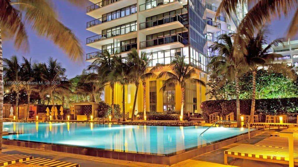 W South Beach at 2201 Collins Ave, Miami Beach, FL 33139 - For Rent photo 11
