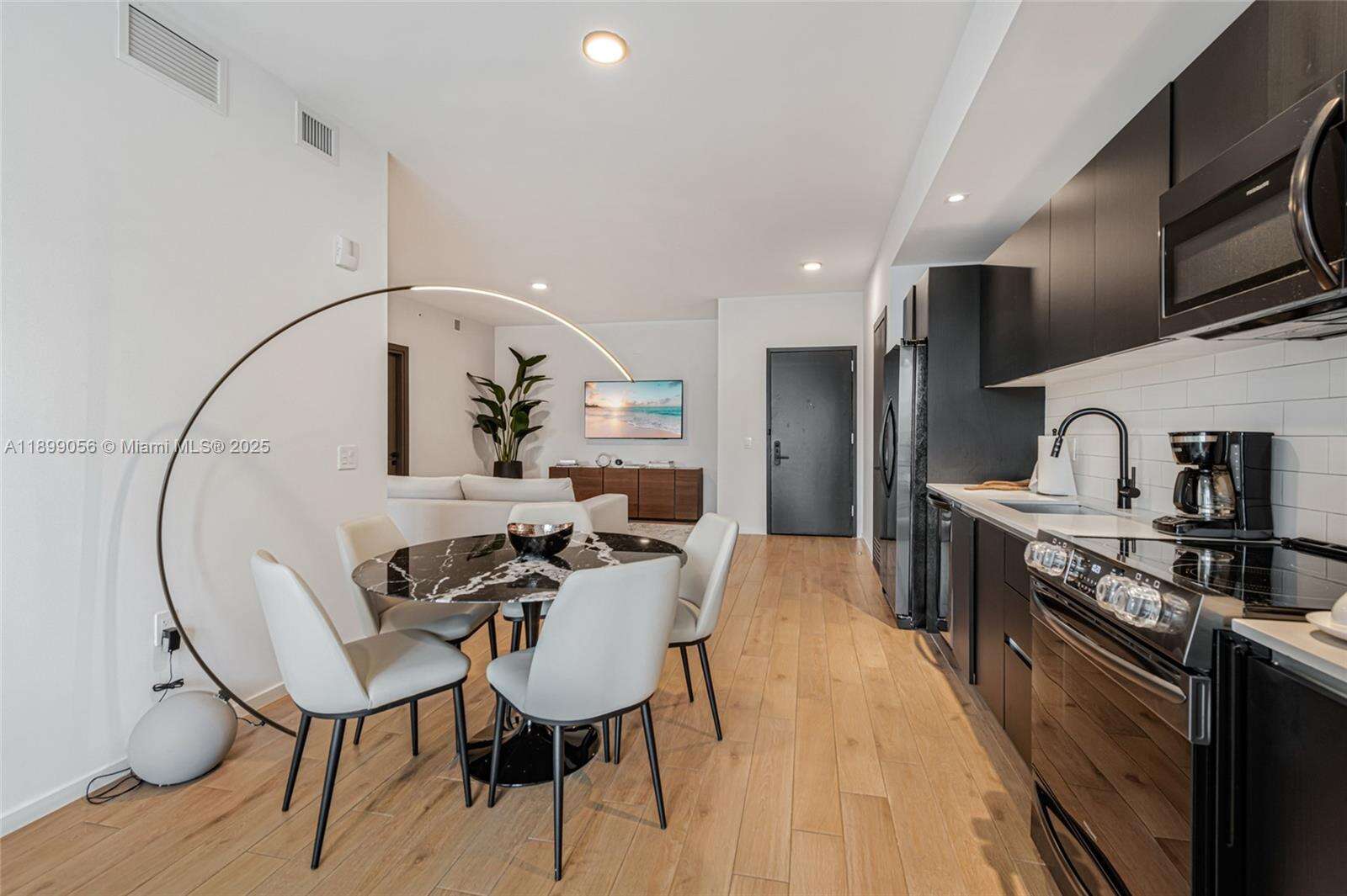 The Elser at 398 5 St, Miami, FL 33132 - For Rent photo 11