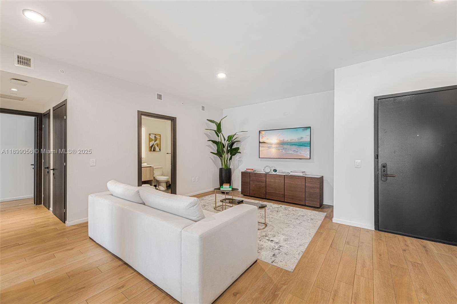 The Elser at 398 5 St, Miami, FL 33132 - For Rent photo 4