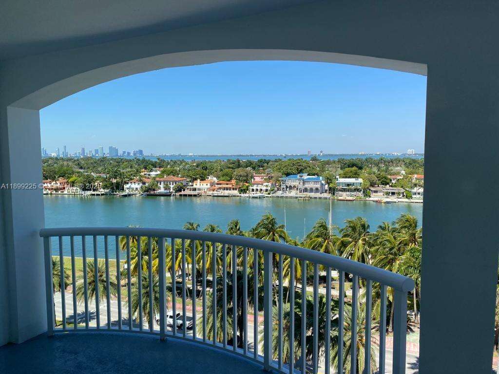 The Carriage House at 5401 Collins Ave, Miami Beach, FL 33140 - For Rent photo 24