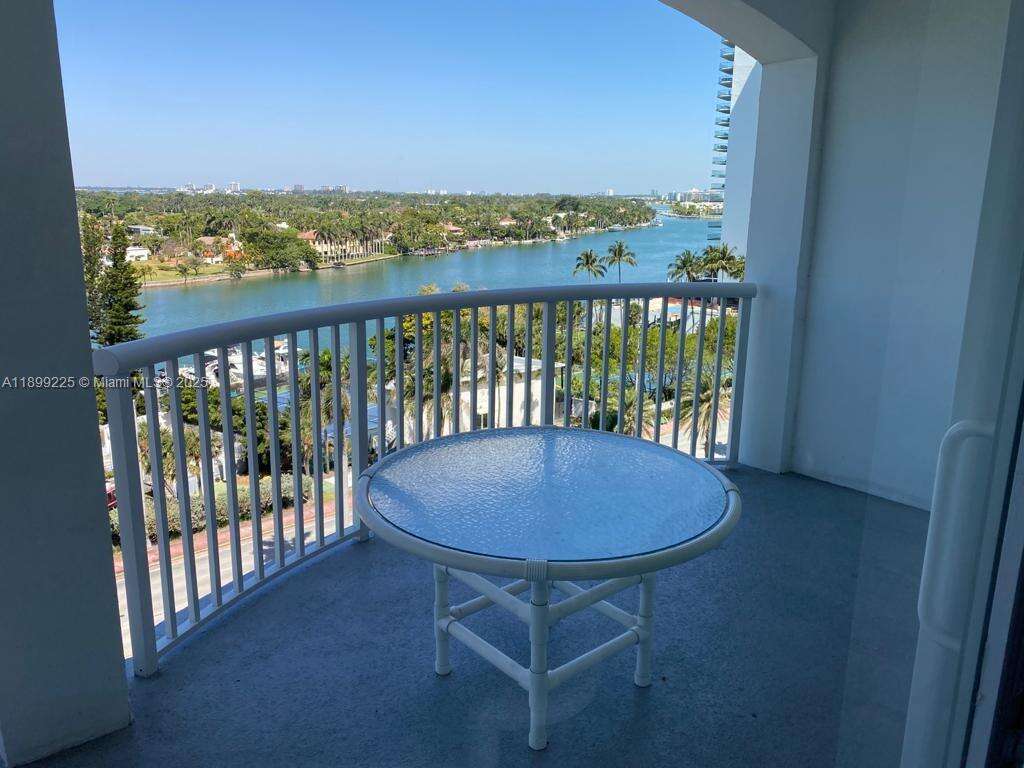 The Carriage House at 5401 Collins Ave, Miami Beach, FL 33140 - For Rent photo 25