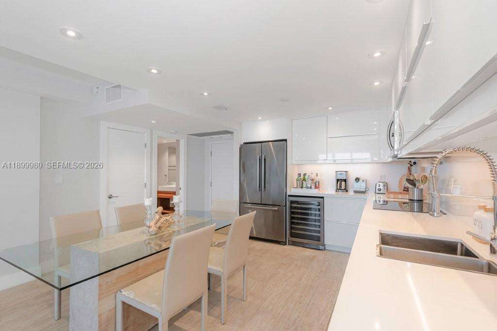 Roney Palace at 2301 Collins Ave, Miami Beach, FL 33139 - For Rent photo 22